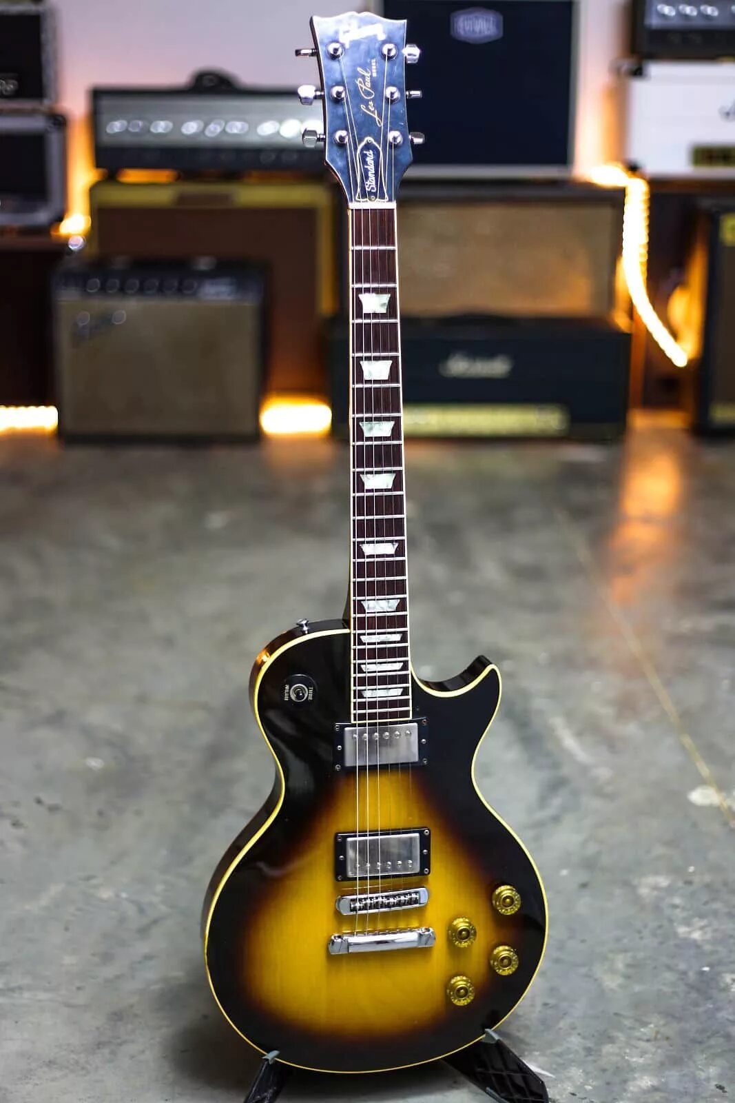 Гитара Gibson les Paul. Gibson les Paul Standard. Электрогитара Gibson les Paul Standard. Gibson les Paul Guitars.