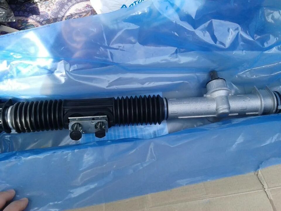 Рулевая рейка ваз 2110 без гур. Рейка рулевая 2110. рулевая рейкаварейка 2110. рулевая рейка ваз 2110. рулевая рейка 2110 автоваз.