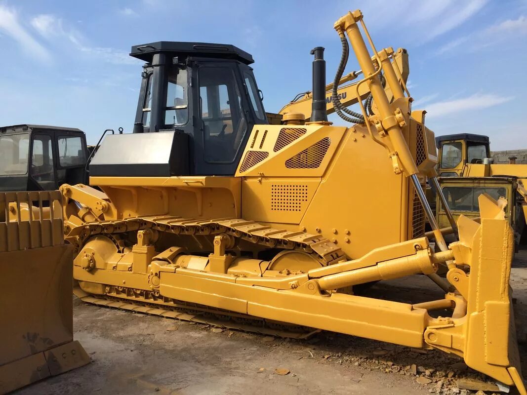 Komatsu 155 бульдозер. Бульдозер Komatsu 150. Отвал Комацу д155. Бульдозер Komatsu d155a-1.