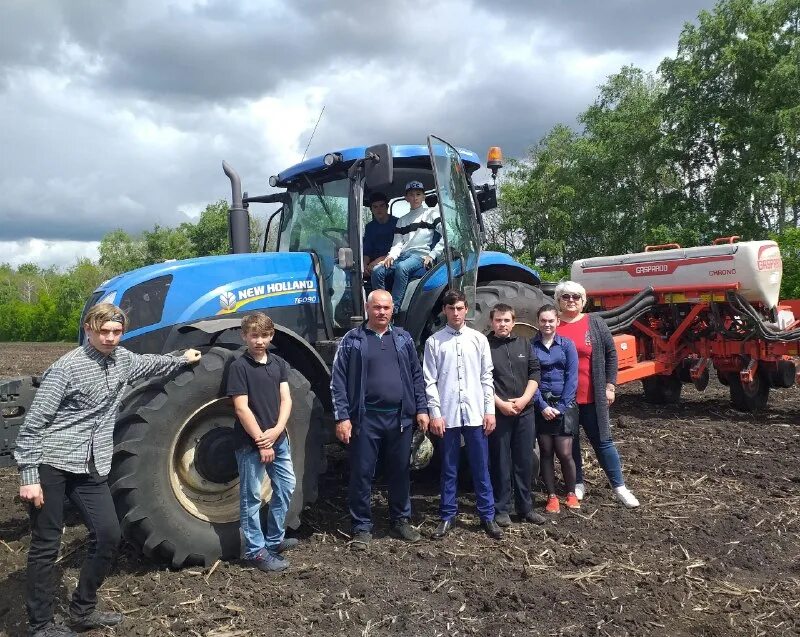 сельские огни тогульский район спк заря. механизаторы спк "клетский". награждение комбайнеров. комбайн гомсельмаш 2124. спк заря в беларуси.