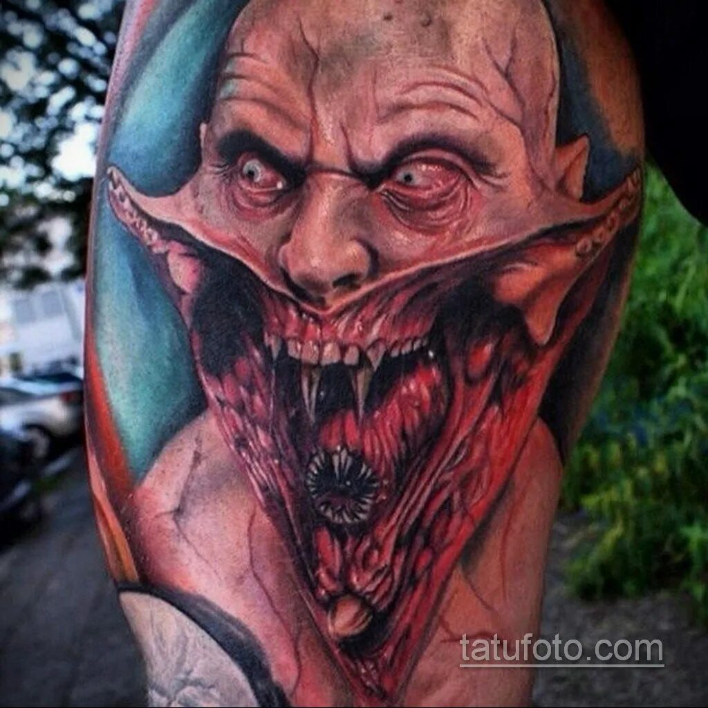 жуткая татуировка. тату демон. жуткая татуировка. жуткая татуировка. устрашающие татуировки.