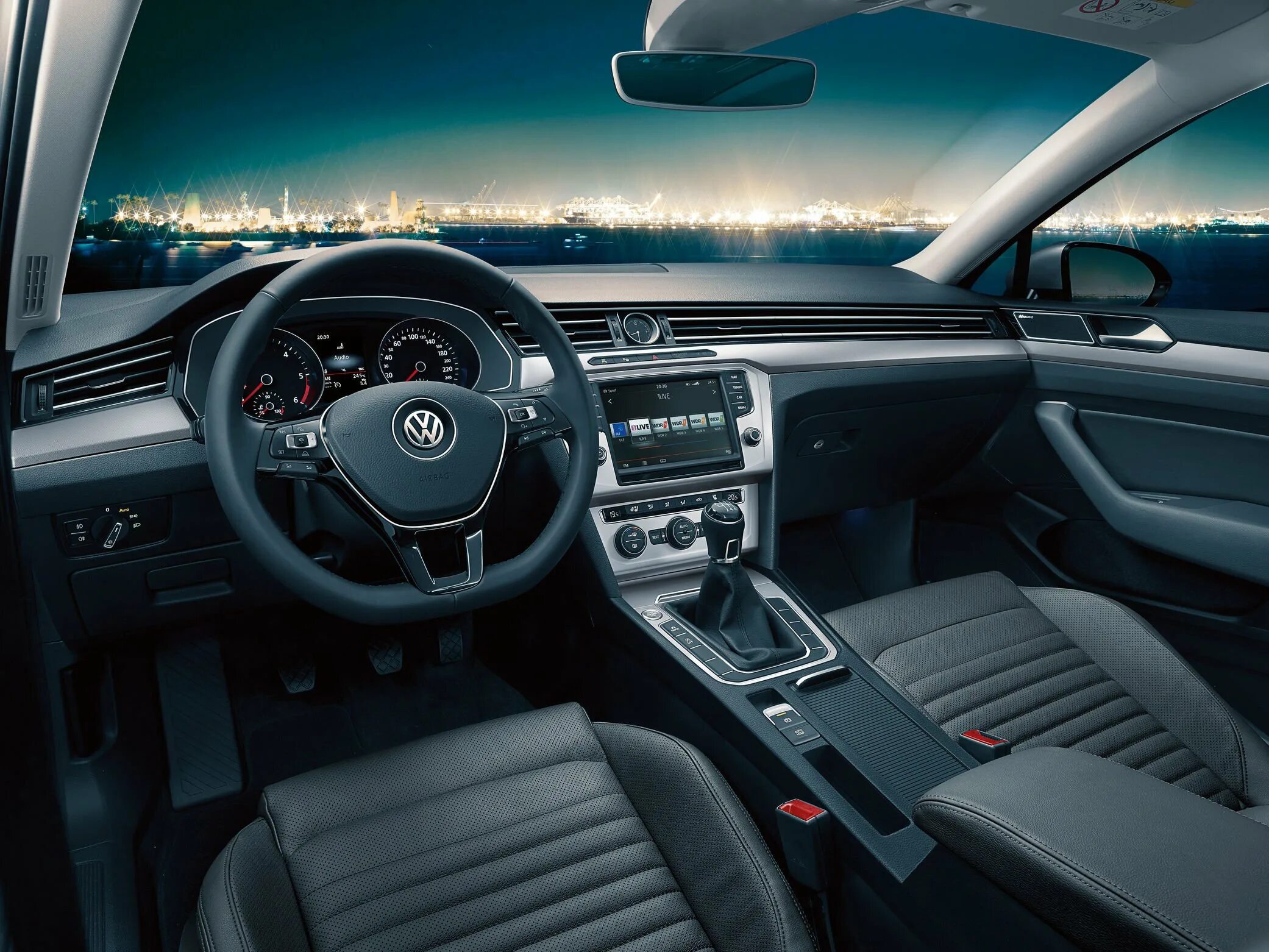 Функции пассат б8. Пассат б8 салон. vw passat b8 салон. vw passat 2025 interior. фольксваген пассат 2025 салон.