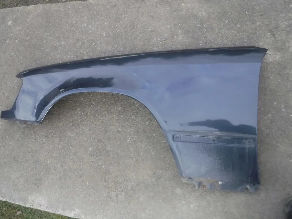 Крыло мерседес 124. Крыло переднее мерседес 124. Крыло левое мерседес 124. Крыло мерседес 124. Крыло w124 переднее.