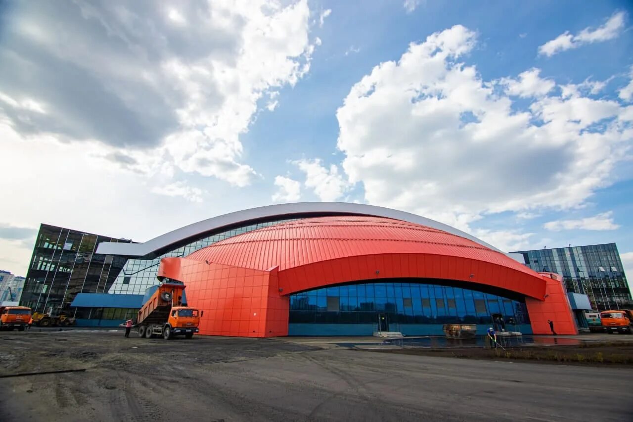 Сибом кемерово. Ледовый дворец Кузбасс в Кемерово. Спорткомплекс Кузбасс Арена Кемерово. Ледовый дворец Кузбасс Арена. Ледовая Арена Кемерово Кузбасс Арена.