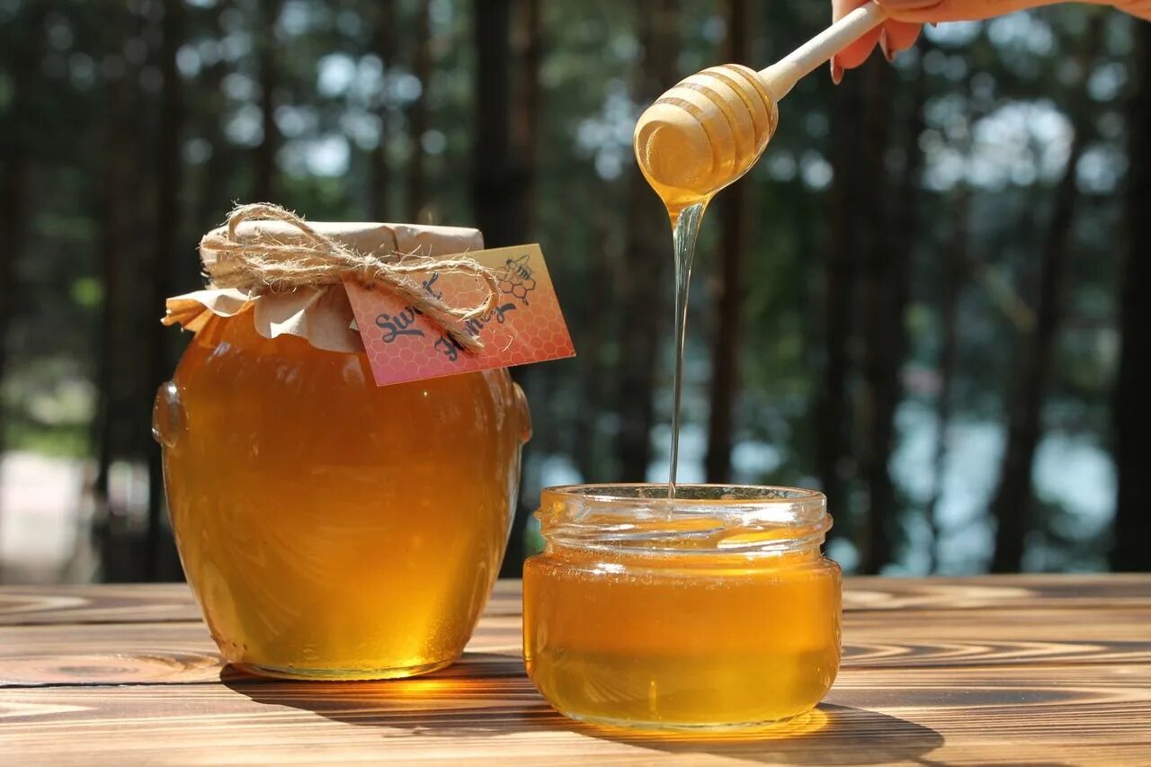 Мед картинки. Мед «Старовер» разнотравье. Баночка для меда. Мёд натуральный. Башкирский мед.