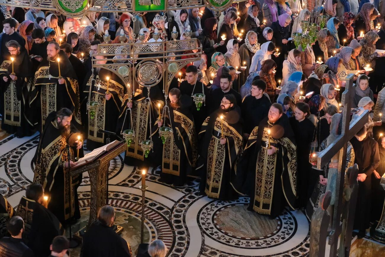 Службы страстной седмицы. Металлисты Православия в Москве. Металисты Христовы Православия в Москве. Петак Свегей. Петак Ереван.