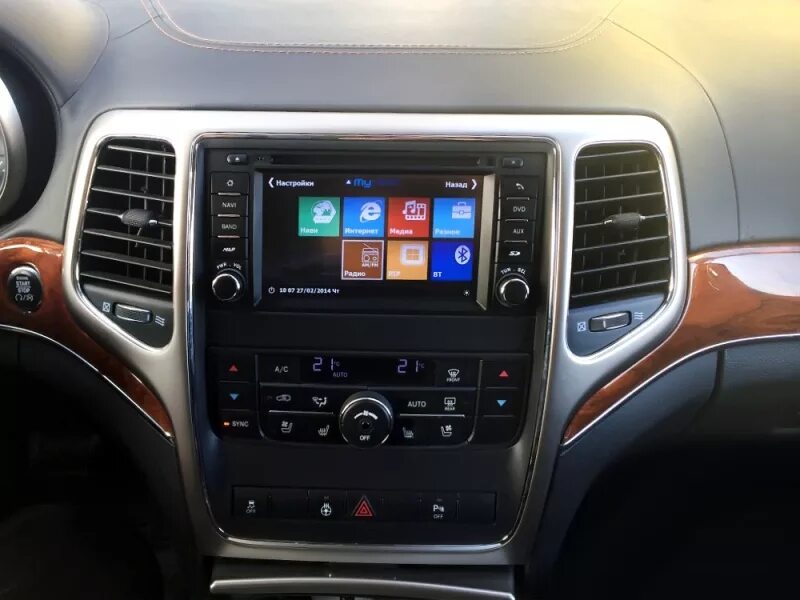 Магнитола джип гранд чероки 2007. Магнитолы jeep grand cherokee. Магнитола jeep grand cherokee wj. Магнитола jeep grand cherokee wk. Магнитолы jeep grand cherokee.