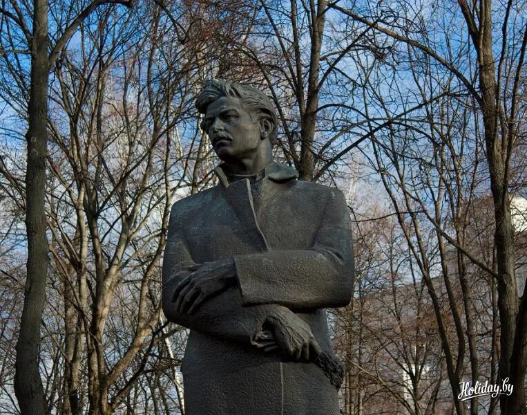 Памятник Богдановичу в Минске. Памятник Максиму Богдановичу в Ялте. Творчасць максіма багдановіча