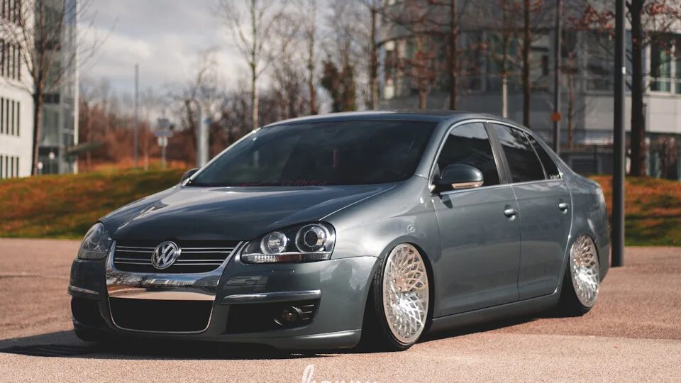 Https mk 5. VW Jetta 5. VW Jetta mk5. Фольксваген Джетта 5 стенс. VW Jetta 5 stance.