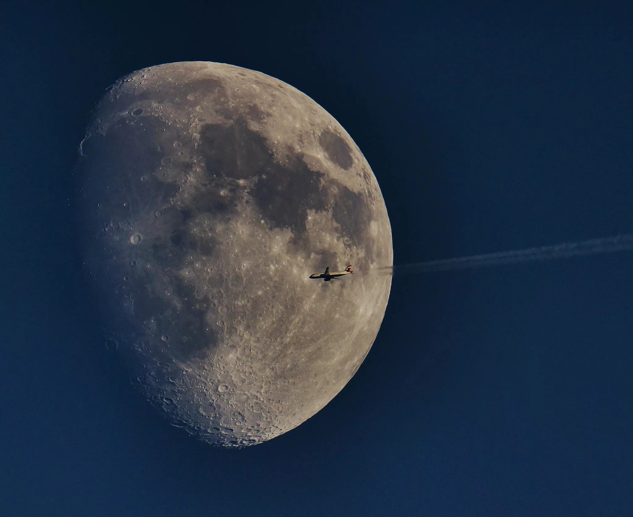 Луна в апреле 2024г мир космоса. Снимок Луны. Луна из космоса. Фотографии Луны. Луна в космосе.