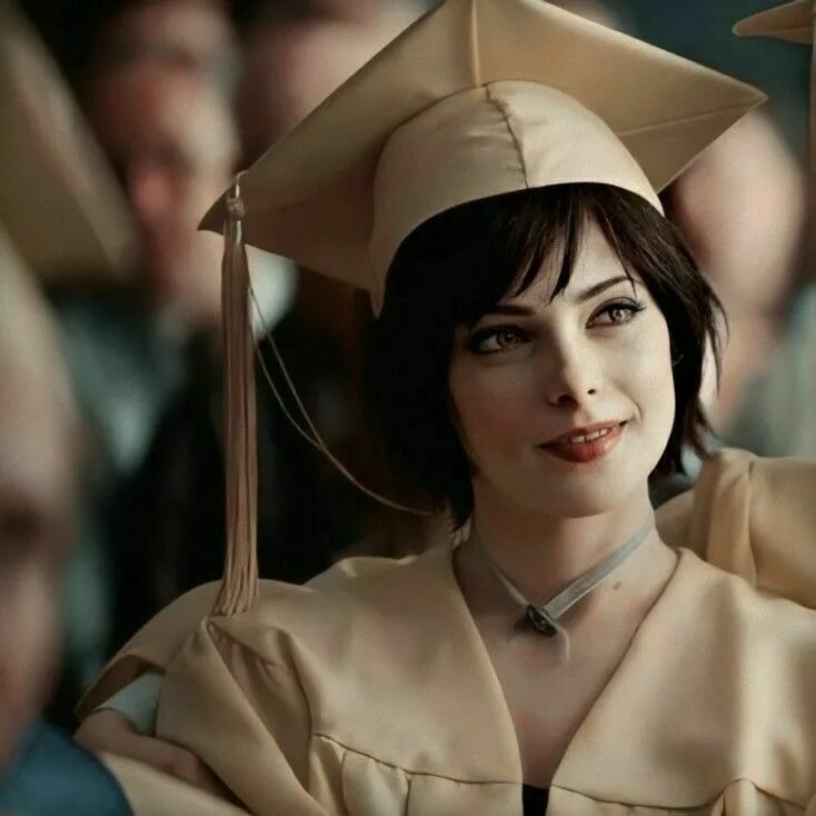 Элис каллен рост. Ashley greene сумерки. Элис каллен сумерки. Элис каллен сумерки. Эшли грин сумерки элис.