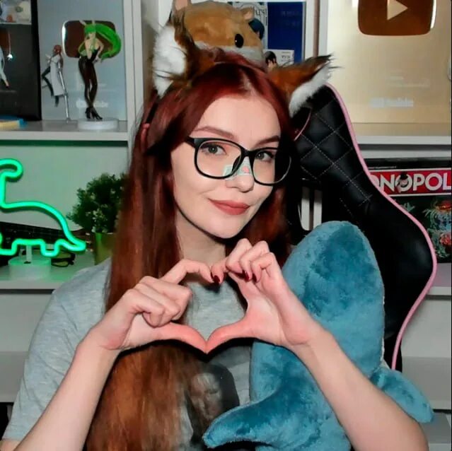 Юмилия вебер в купальнике. Юмилия и брайан. Юмилия 2022. Юмилия вебер. Юмилия вебер.