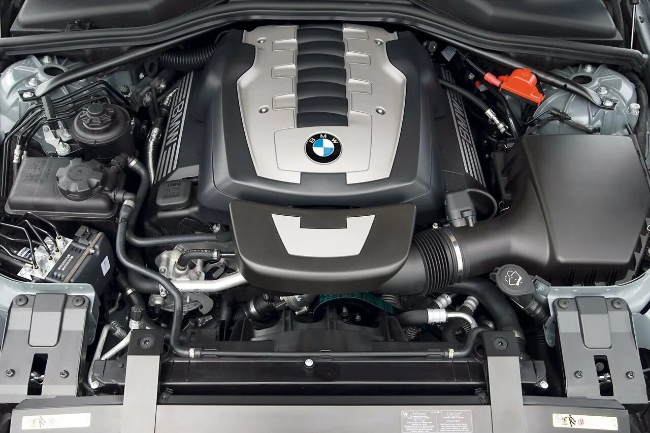 6 л с дают. Мотор БМВ 4.4. Мотор n62 BMW. BMW 3.6 мотор. Двигатель БМВ 6 4.4 н62.