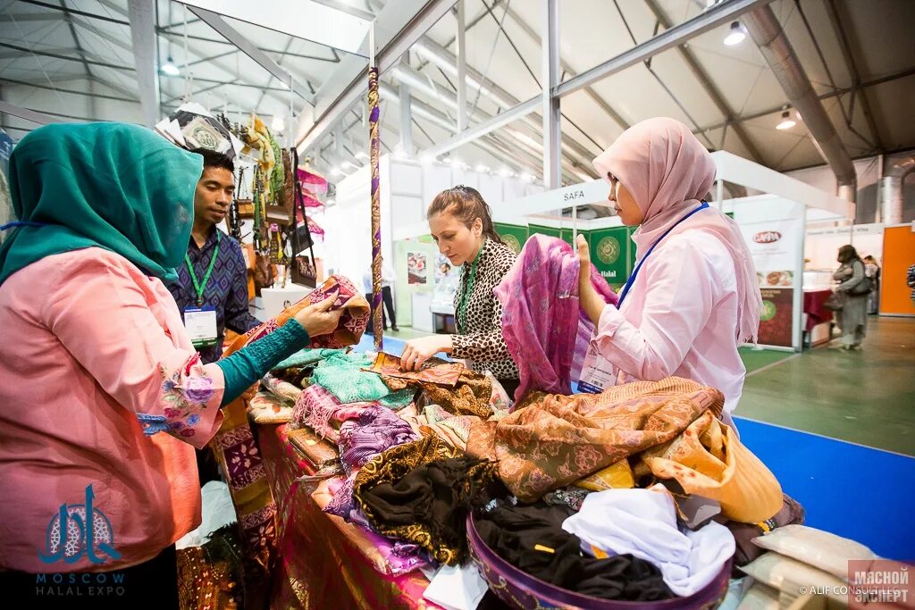 Халяль московский. Moscow Halal Expo Сокольники. Moscow Halal Expo Tekbir. Халяль в Москве. Арчаков Халяль Москва.