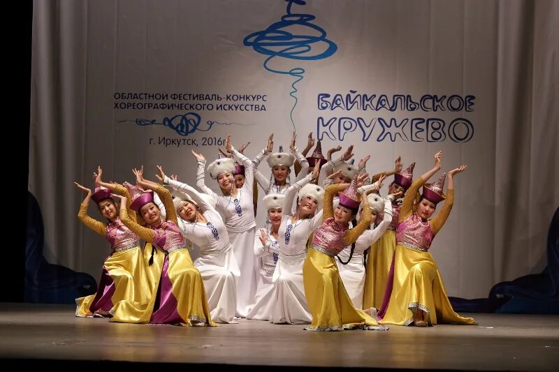 танцы на крепостном. бульба моисеева белорусский танец. досуг шелехов. танцы шелехов. театр танца 1861 шелехов.