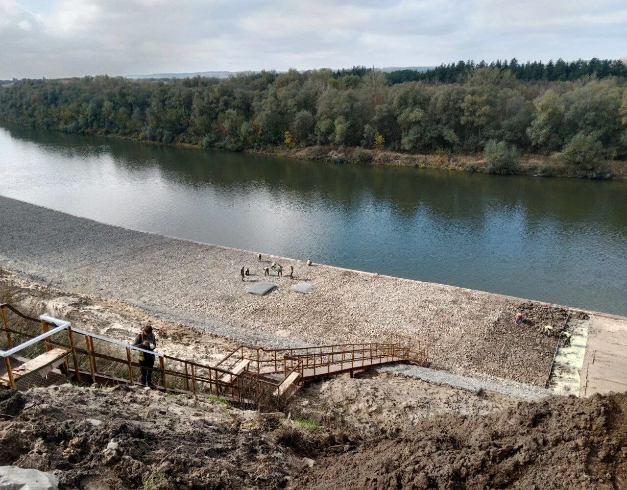 Река дон в павловске воронежской области. Берегоукрепление реки. Рыбалка в Павловске Воронежской области на Дону. Донские сады Павловск Воронежская область. Загробская Павловск Воронежская область.