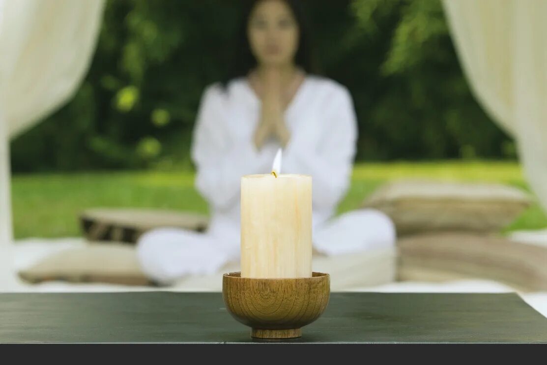 Нестандартная помощь. Тратака медитация. Тратака медитация на свечу. Свечи для медитации. Йога свечи.