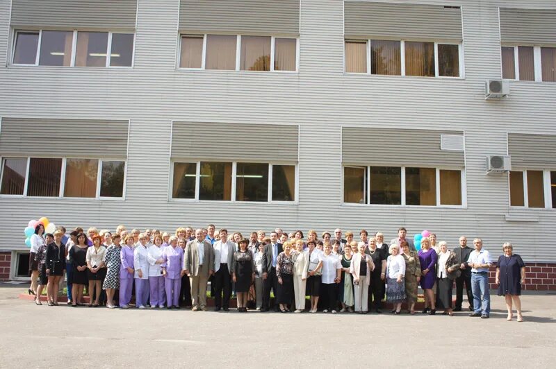 Хранение пиявок в аптеке. Биофабрика медицинских пиявок. Фабрика медицинской пиявки удельная. Зао « международный центр медицинской пиявки». Международный центр медицинской пиявки.