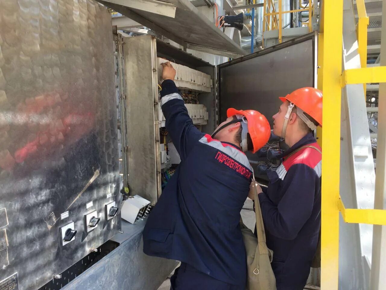 горная электромеханика. бму гэм. сапунков михаил леонидович. должность горного электромеханика. горный электрик.