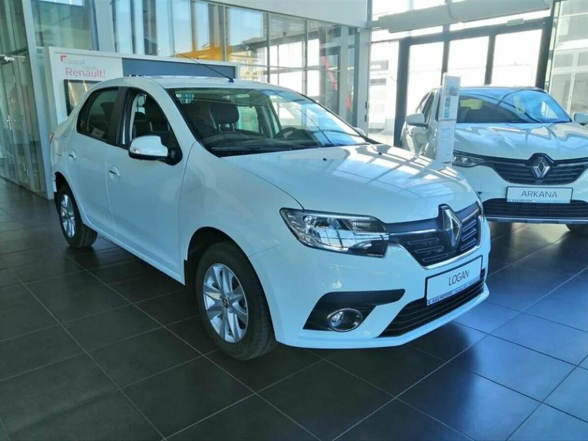 Renault logan ii 2018. Рено логан 2018г фото. Renault logan 2 102л. Рено логан 2018. С.