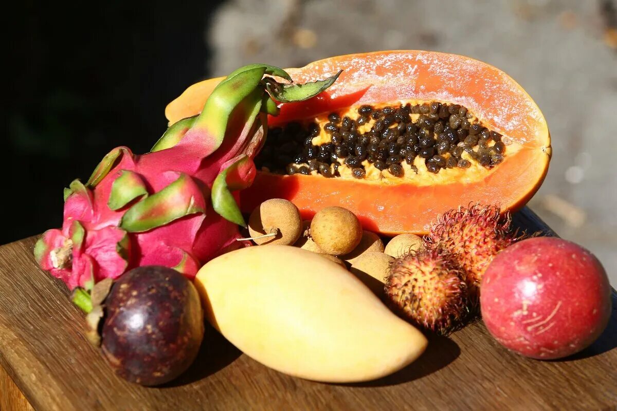 Маракуйя гранадилла. Дарк фрукт в2. Инжир вердино. Фрукты тайланда мангустин. Маракуйя и мангостин.