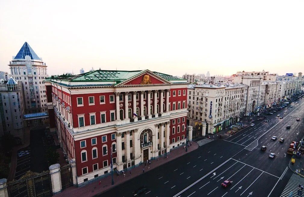 Тверская 13 правительство москвы. Здание промбанка новосибирск. Муниципалитет города новосибирска. Мэрия новосибирска. Здание мэрии новосибирска.