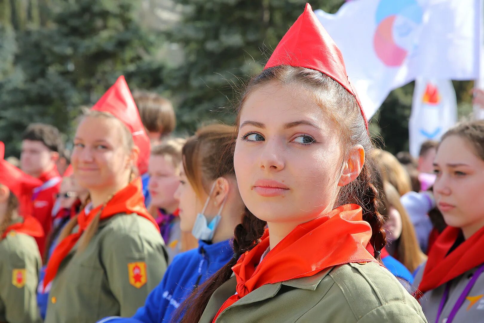 Пионерия в россии. 100 --Летие пионерии в Артеке. 100 Лет пионерии 2022 в Артеке. День пионерии Артек. Современные пионеры.