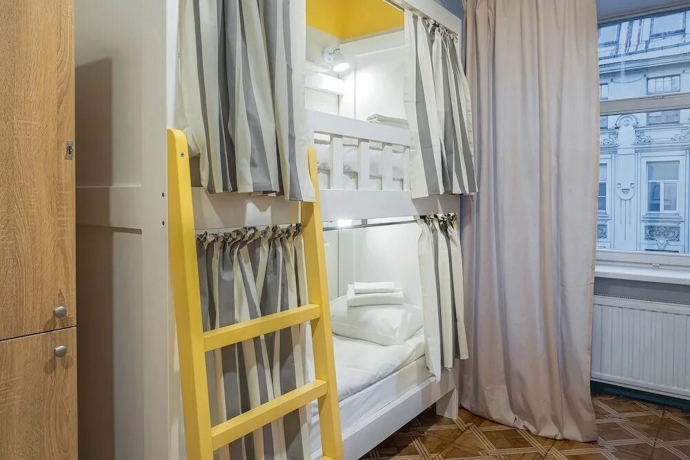 Хостел друзьядайт питер. Друзья лайт апраксин пер. Tata hotel. Хостел лайт санкт петербург. , 4, санкт-петербург.