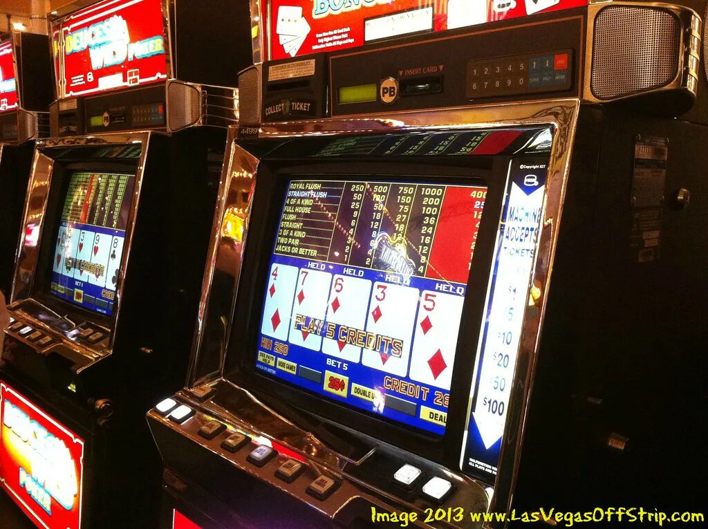 Игровой аппарат слот Покер. Игровой автомат винджамер Покер. Sigma Poker игровой автомат. Игровые автоматы видеопокер.