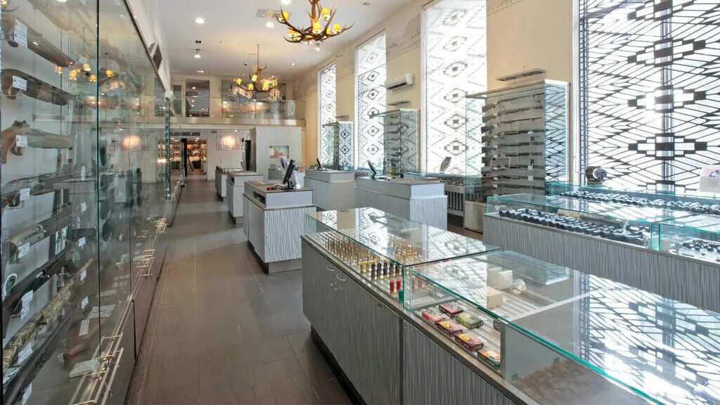 кольчуга москва ленинский проспект фото. ленинский проспект 44 москва. магазин кольчуга на ленинском проспекте. кольчуга магазин оружия на варварке. кольчуга ленинский проспект.