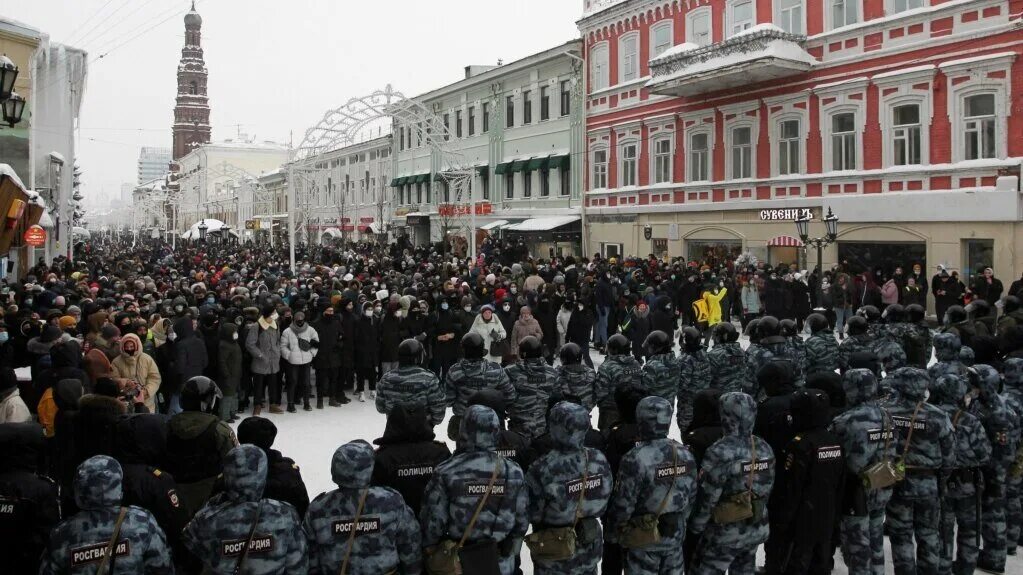 Митинг 02. Протесты в казани 23 января 2025. митинг в казани 23 января. митинг на баумана казань. митинги в россии.