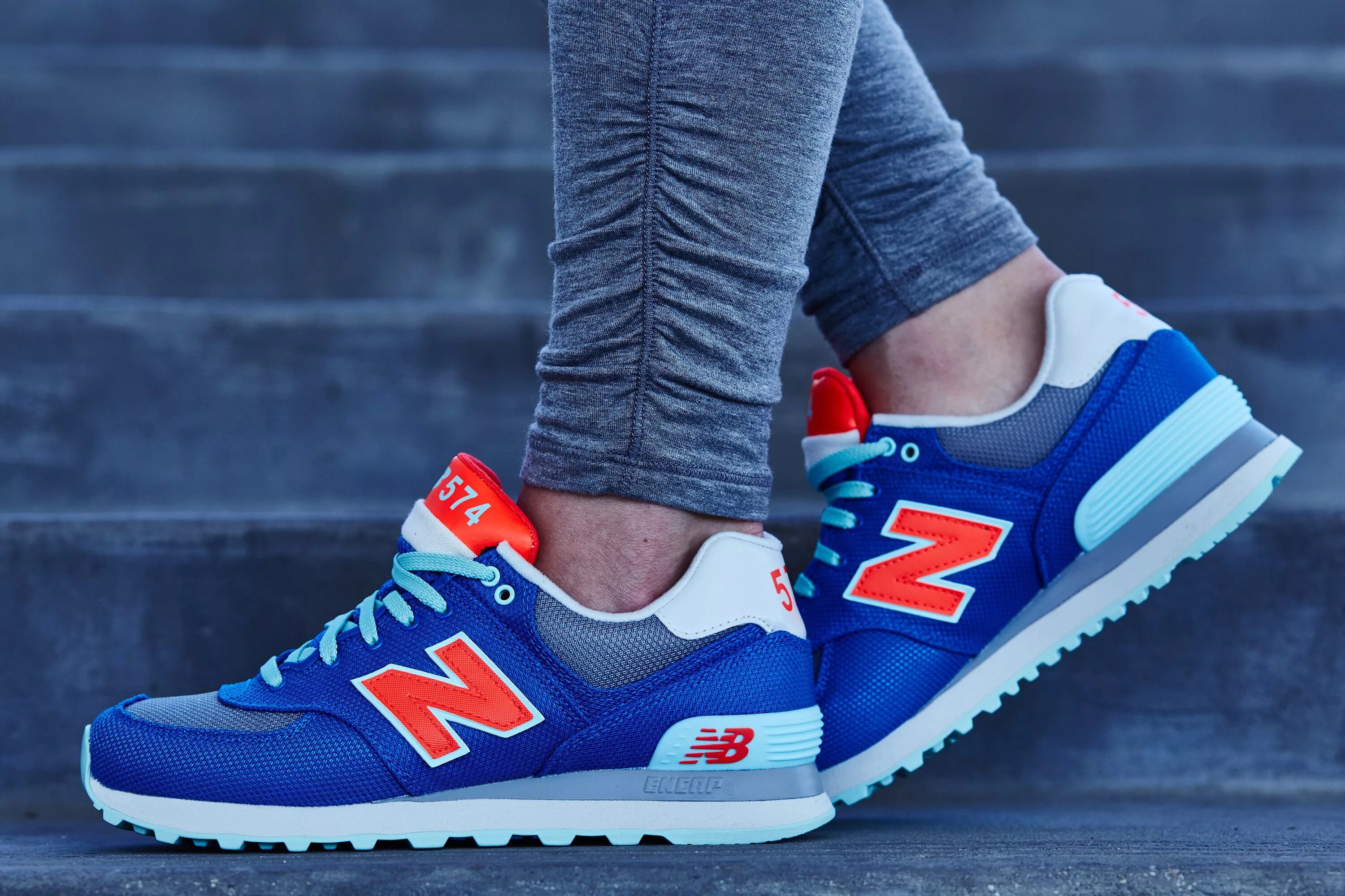 Самые популярные new balance. New Balance 574. NB 574 on feet. Ньюбэлансы 574. New Balance 574 on feet.