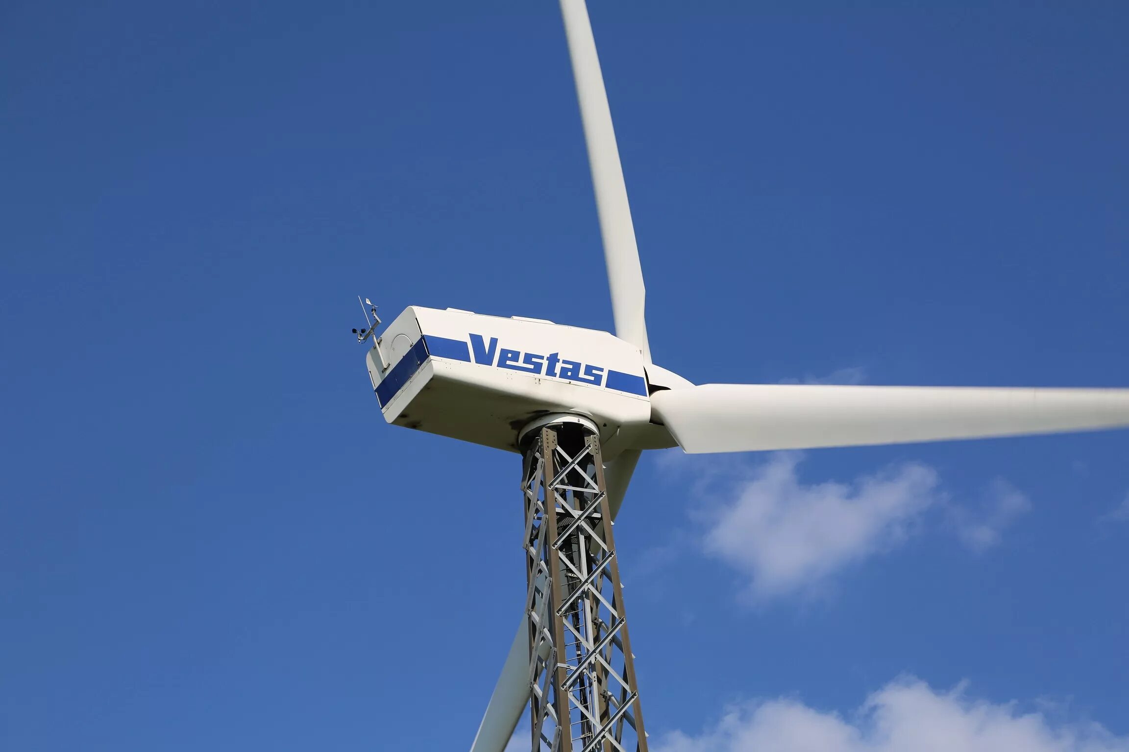 Ветрогенератор Vestas. Vestas v80. Ветропарк Вестас. Ветрогенератор Vestas v-174. Vestas москва