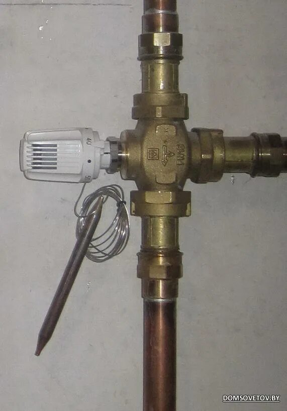 Трехходовой клапан KVS 10 С термоголовкой. Трёхходовой клапан Herz с термоголовкой. Трёхходовой клапан Herz для котла. Трёхходовой клапан с термоголовкой и выносным. Трехходовой терморегулятор для отопления
