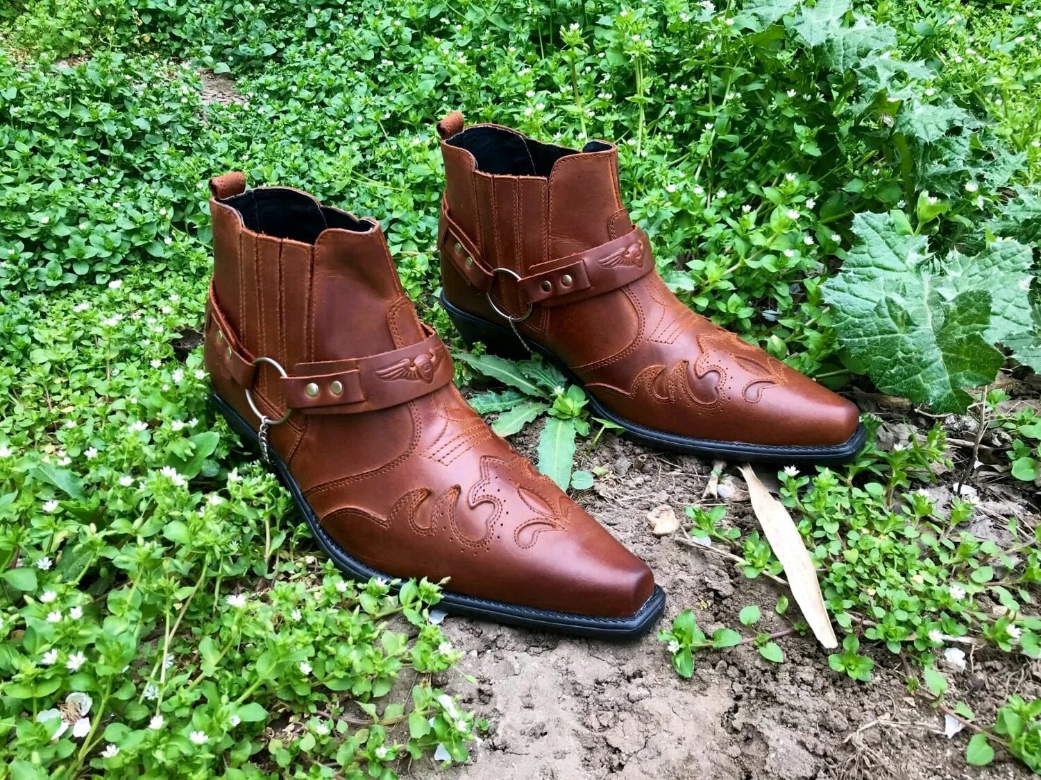 Мужская обувь казаки ропер. Казаки ручной работы. Сапоги мужские зимние казаки. Казаки ручной работы. Сапоги ковбойские казаки saluro.