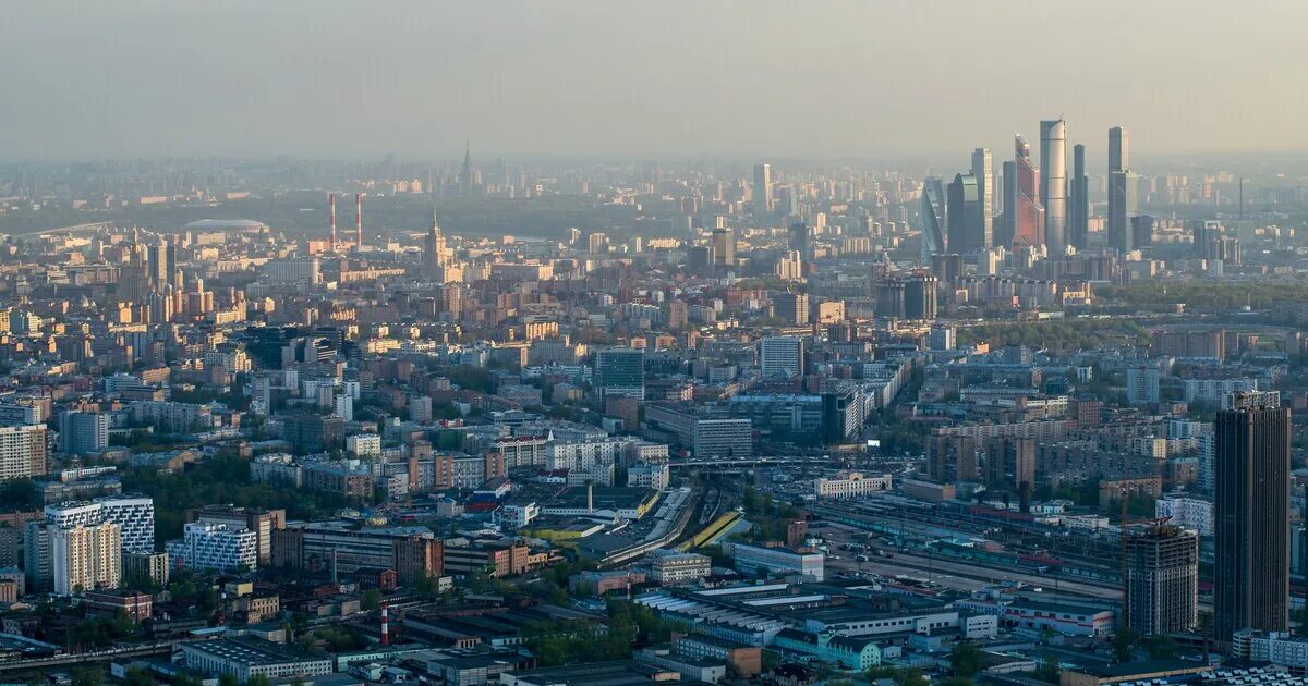 Дом воздуха москва. Города. Город столиц. Москва вечером. Родина атмосферы, Москва.