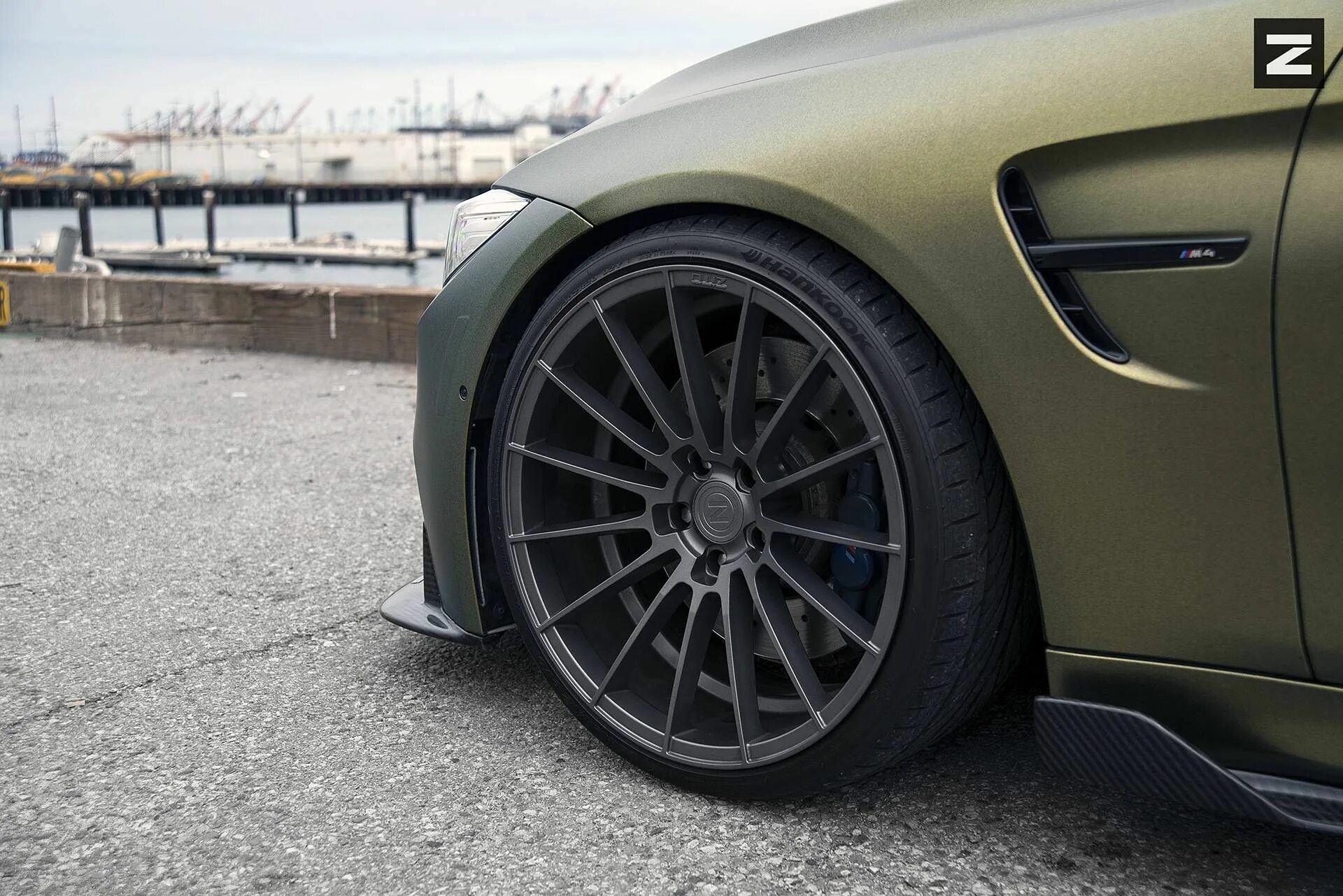 Цвет дисков бмв. Bmw m4 диски. zito zs15 диски. диски бмв графит матовый. диски бмв 130 графит матовый.