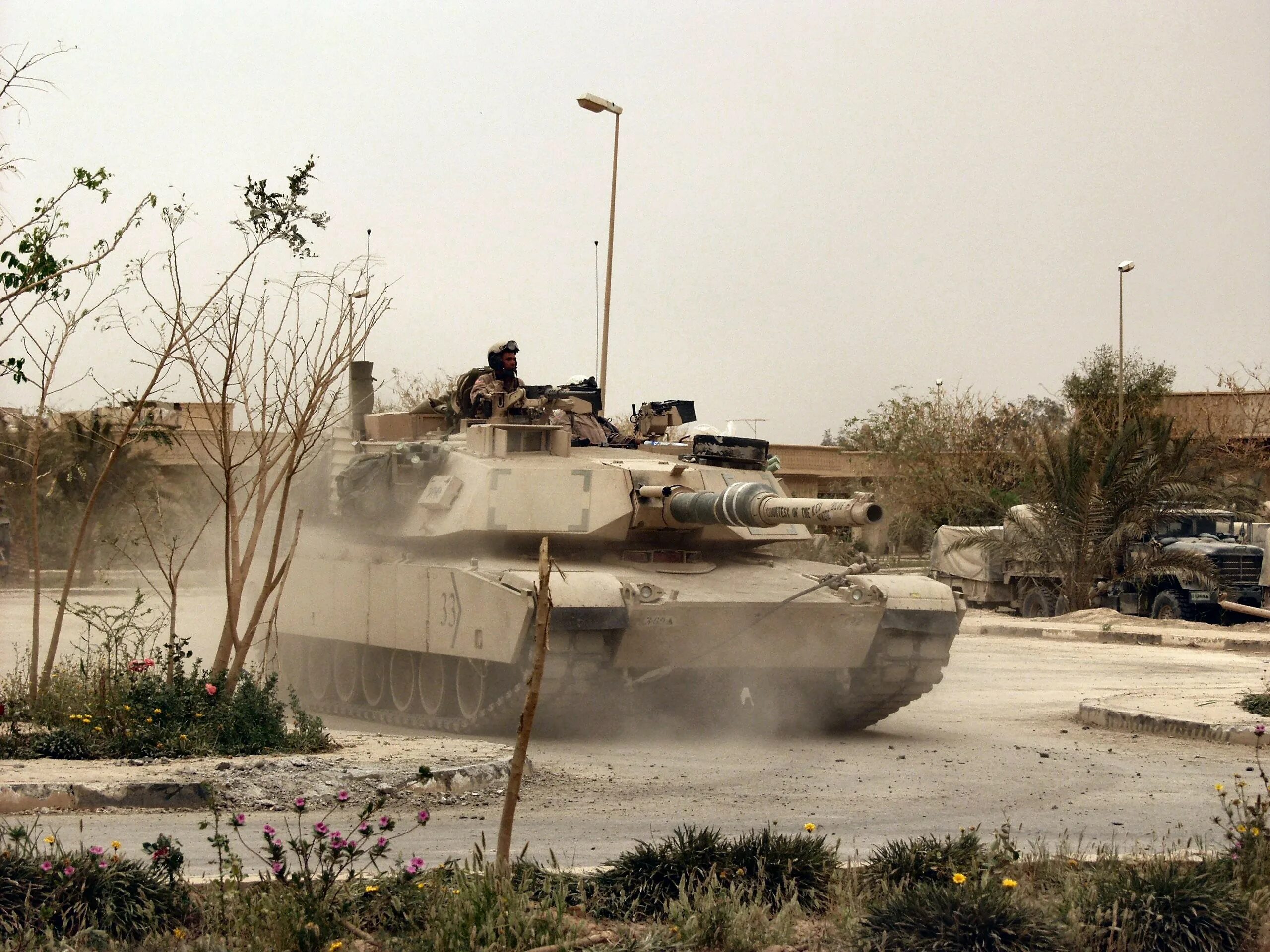 Видео поражения абрамса. Абрамс м1а2 Ирак. Танк м1 Абрамс. Abrams m1a2 Ирак. Танк м1а1"Абрамс"в Ираке.