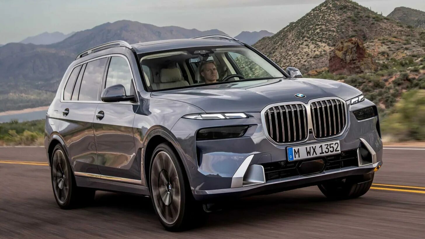 Семь икс семь. BMW x7 2022. BMW x7 2023 Grey. Новая БМВ x7 2022. BMW x7 Restyling 2022.