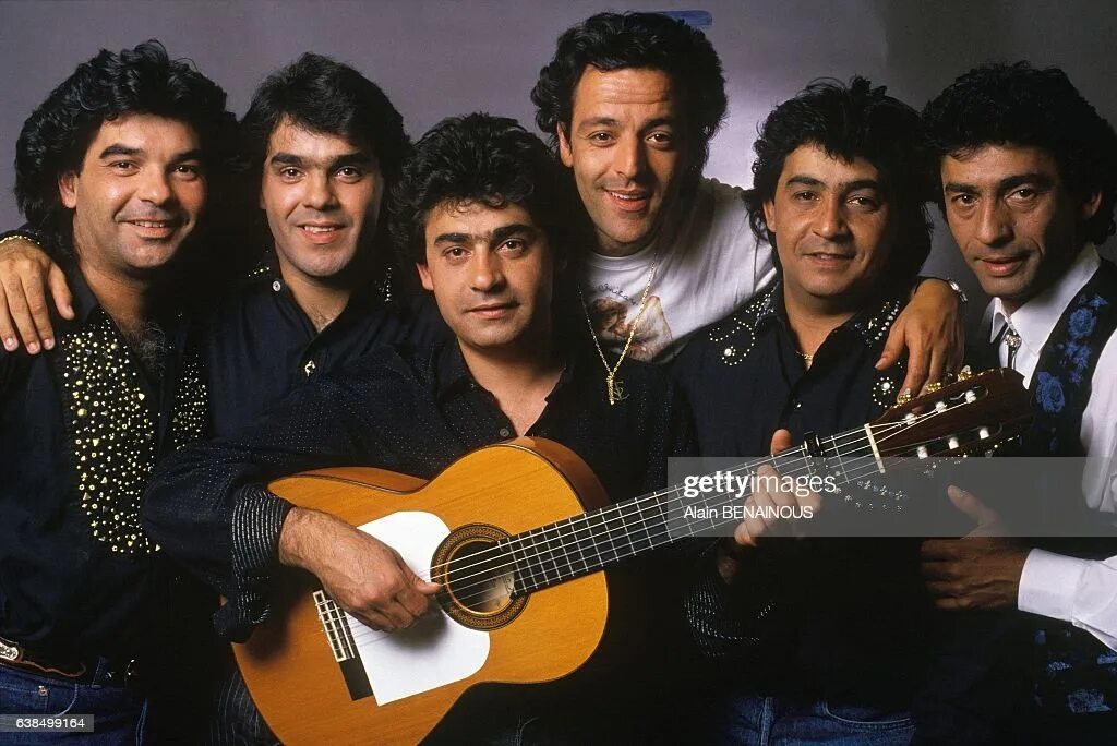 Gipsy kings фото. Послушать gipsy kings. Gipsy kings "greatest hits". Гипси. Солист джипси кингс.