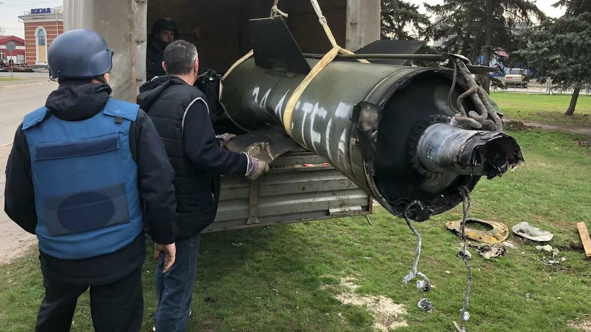 Боевые ракеты россии. Краматорск ракета. Ракета точка у краматорск 2022. Краматорск ракетный удар вокзал. Точка у краматорск.