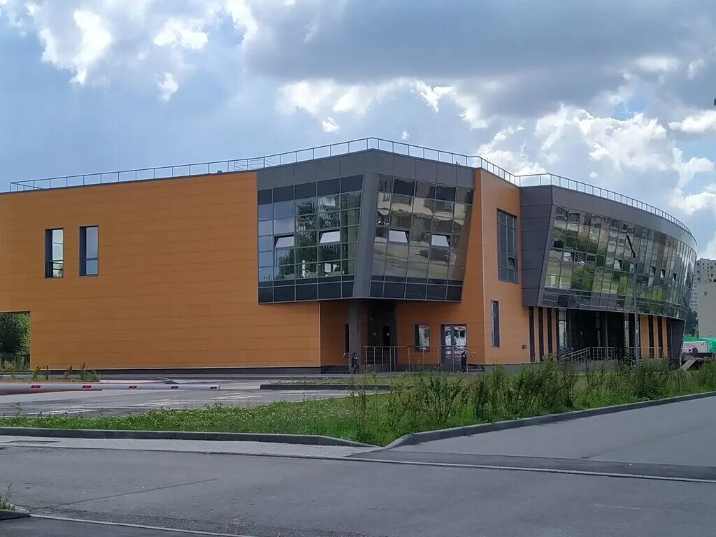 Лухмановская улица тц. Тц лухмановский пассаж. Дворец на лухмановской. Лухмановская, 36. Лухмановская вл 8.