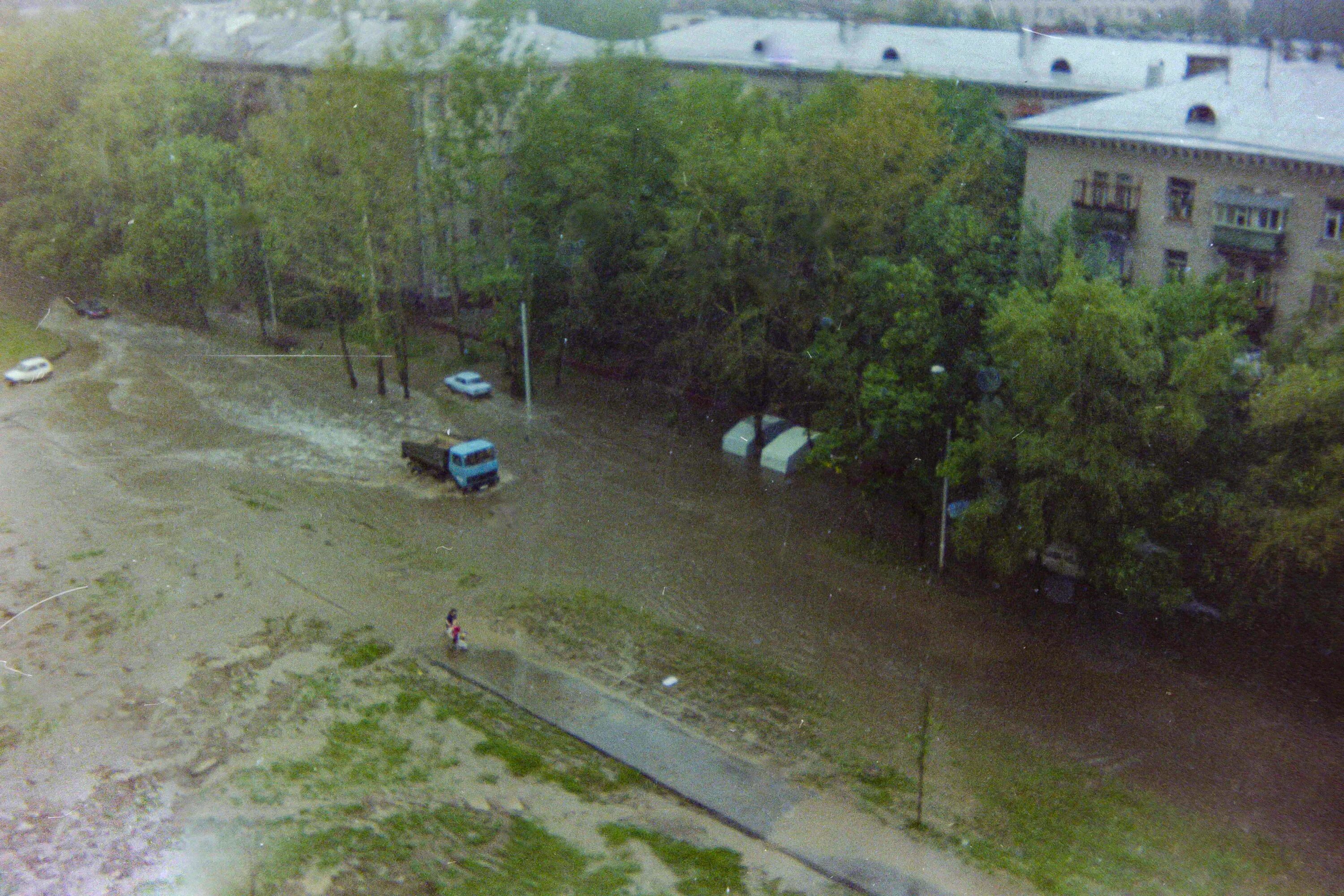 Дом 12.04 2025 после заката