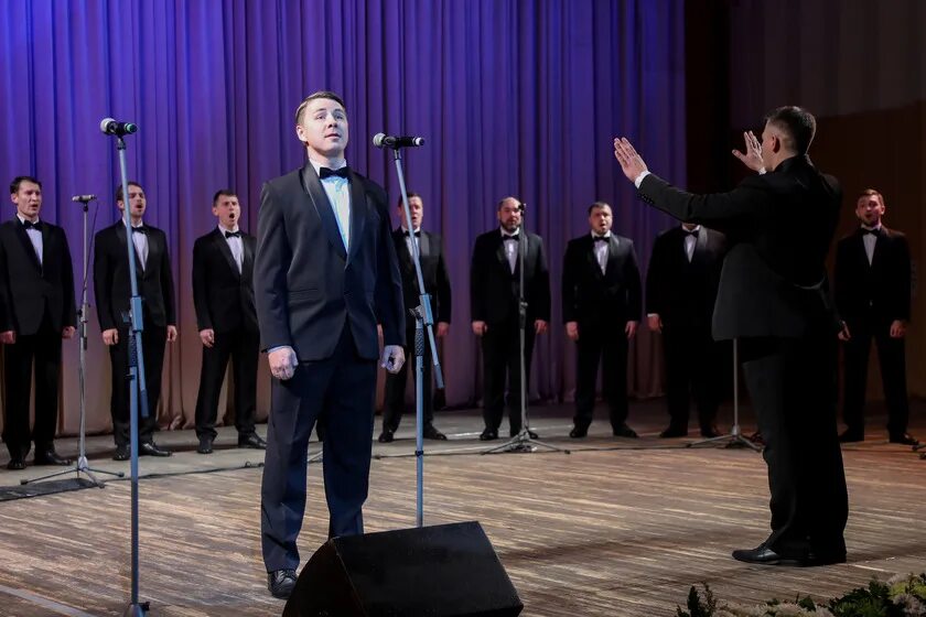 Мужской хор красноярск. Русский формат мужской хор воронеж. Сибирский мужской хор красноярск 2022. Чеченская филармония им а шахбулатова. Альберт терещенко сибирский мужской хор.