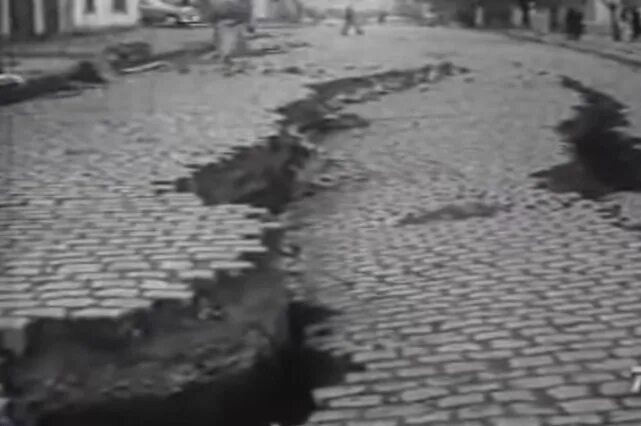 Землетрясение 22 мая. Землетрясение в вальдивии, чили, 1960 год. вальдивское землетрясение 1960. 22 мая 1960 вальдивия чили землетрясение. великое чилийское землетрясение 1960.