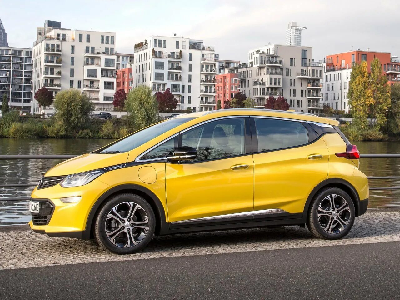 Электро х. Opel Ampera 2017. Opel Ampera 2. Opel Ampera 2018. Опель Ампера 2022.