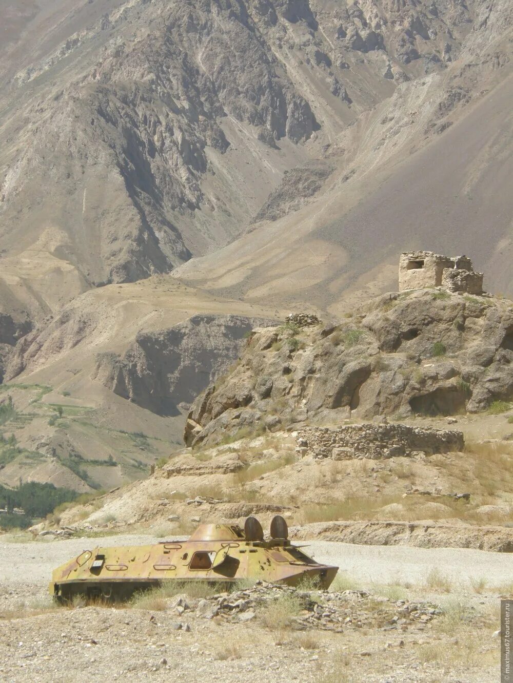 Памир Афганистан. Афган Хорог. Горный аул кишлак. Гора Афганистан Таджикистан.