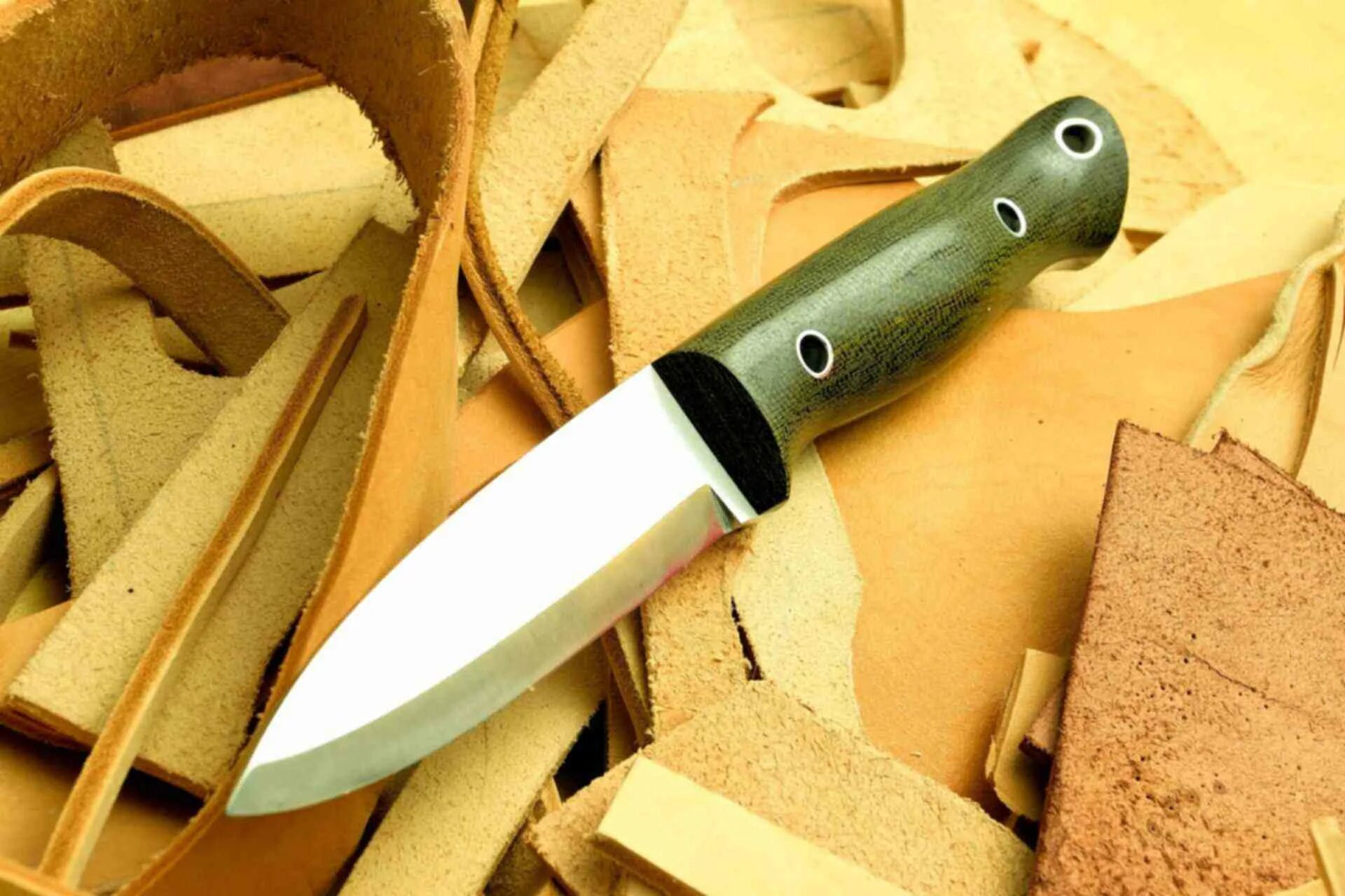 Лесной нож от Чернолесья. Нож Лесной бушкрафт. Нож с канала Чернолесье. Нож из Чернолесья.