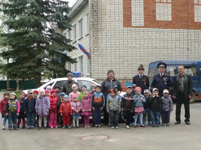 Рославль люди. Реабилитационный центр теремок рославль. детский дом рославль. рославль детский дом теремок. рославльский теремок центр для детей.