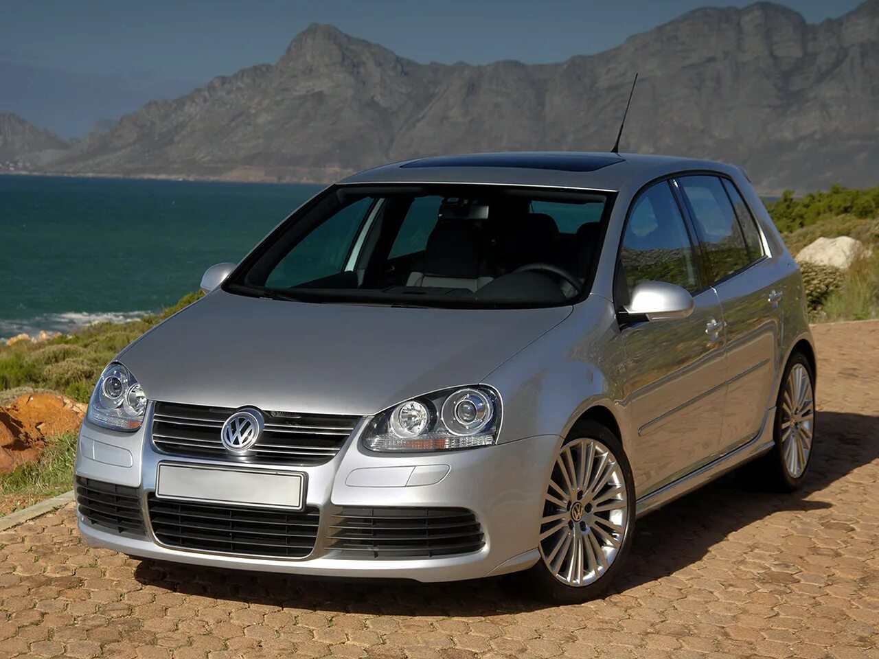 Фольксваген гольф 5. Фольксваген Golf 5. Фольксваген гольф 5 поколения. Volkswagen Golf 5 Рестайлинг. Цена фольца